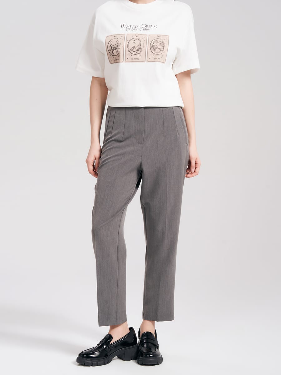 Классические зауженные брюки для офиса