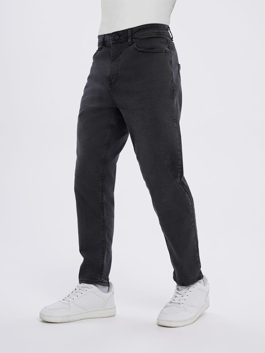 Зауженные классические джинсы